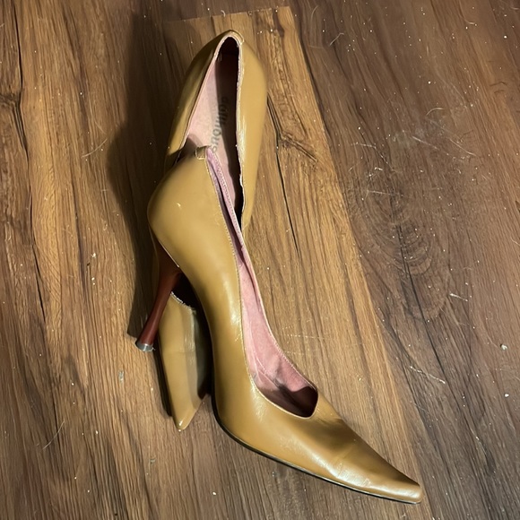 Brown high heel - Picture 2 of 2